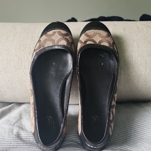 Coach Signature Black and Tan Flats